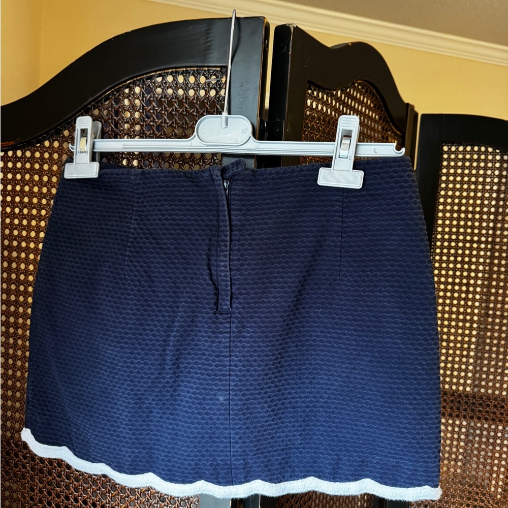 Lily Pulitzer Navy Blue Skort with White Trim - Picture 2 of 3